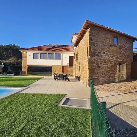 Casa Victória T7 *
