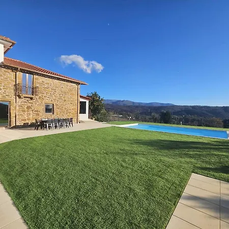 Casa Victória T7 *