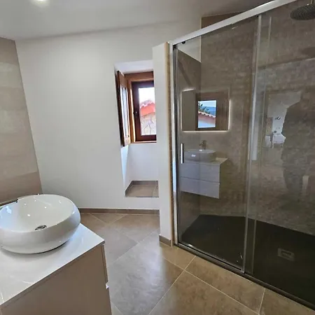 Casa Victória T7 *